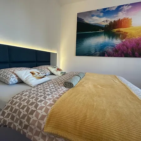Tomy Apartment- O2 Arena -Pva Expo-Free Parking *